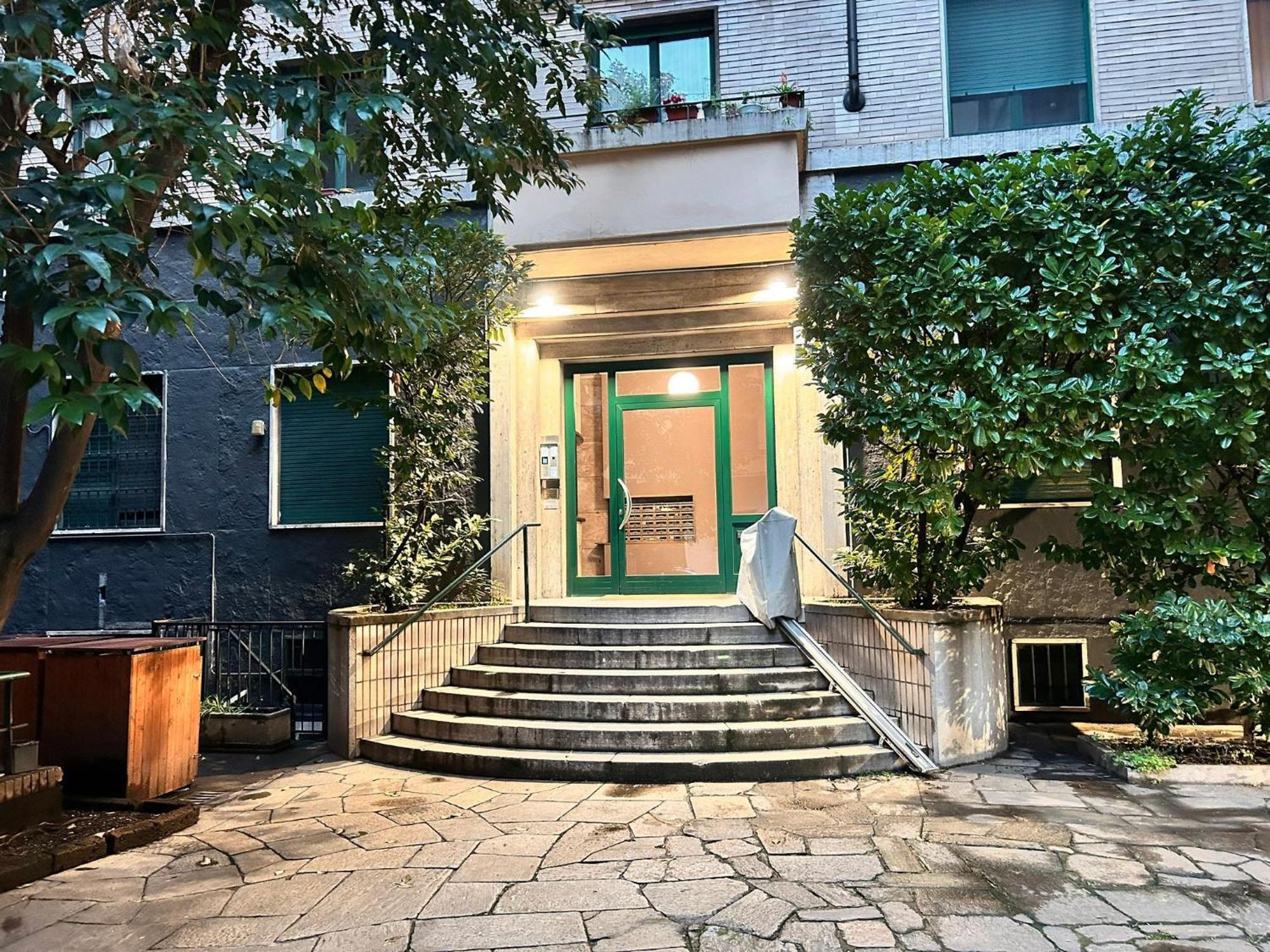 Sant'Ambrogio Charme Apartment Milan Exterior photo